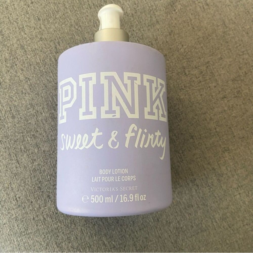 Victoria's Secret PINK Sweet & Flirty Purple Body Lotion Preowned 16.9 oz